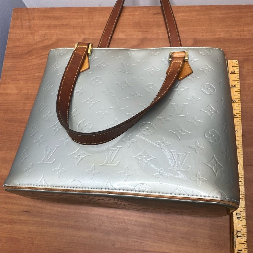 Louis Vuitton Houston Vernis Silver Leather shoulder bag vintage Authenticated - Picture 12 of 16